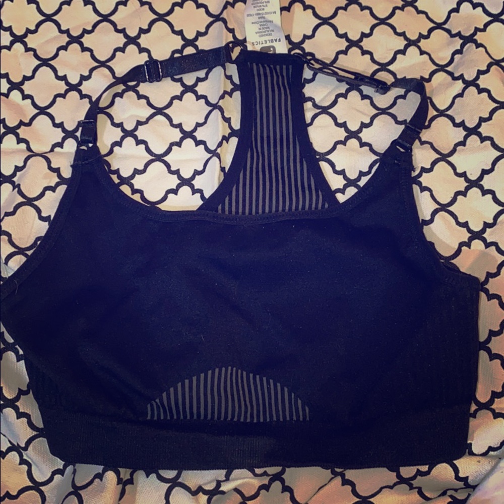 Nwt fabletics soft sport bra XS